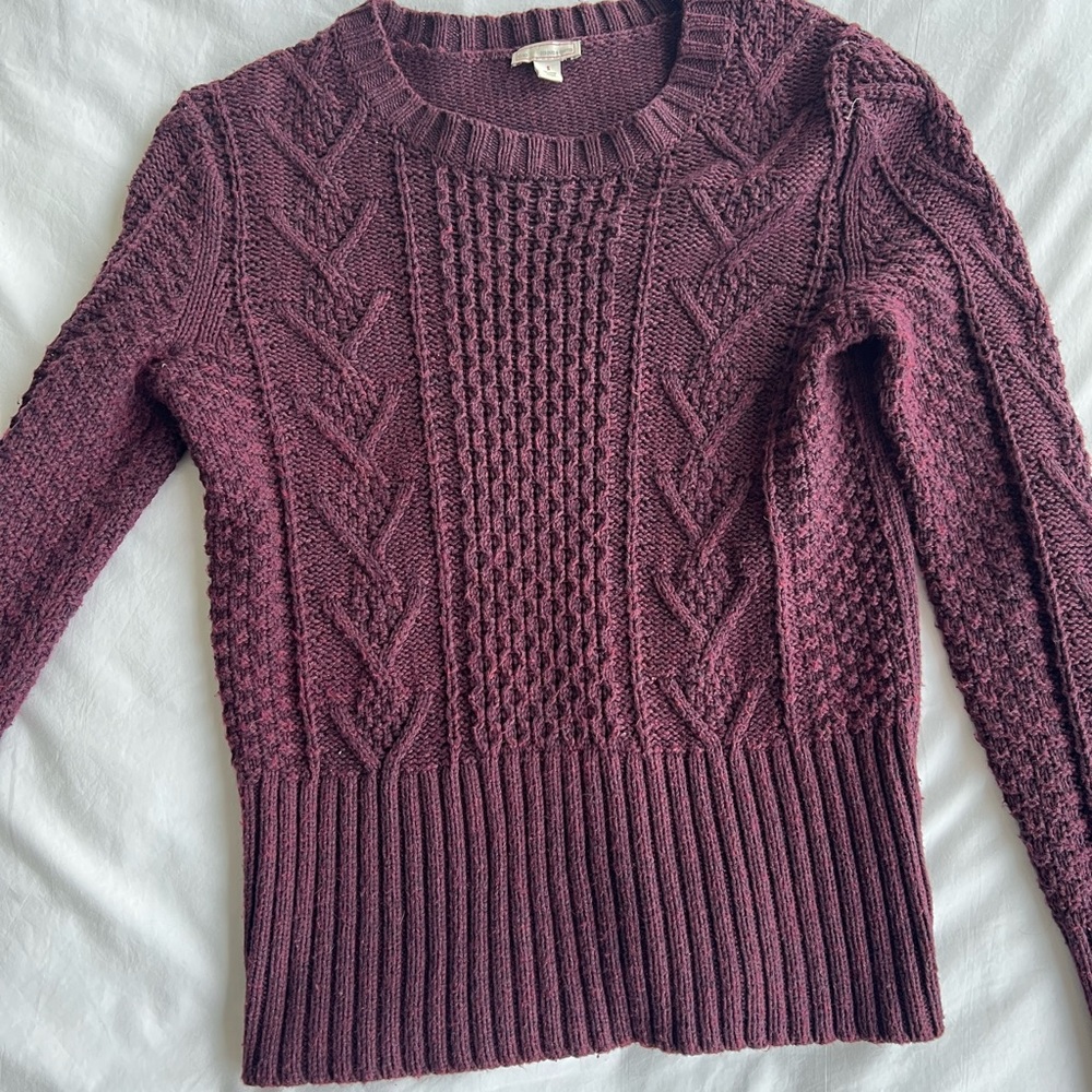 Gap cable knit sweater